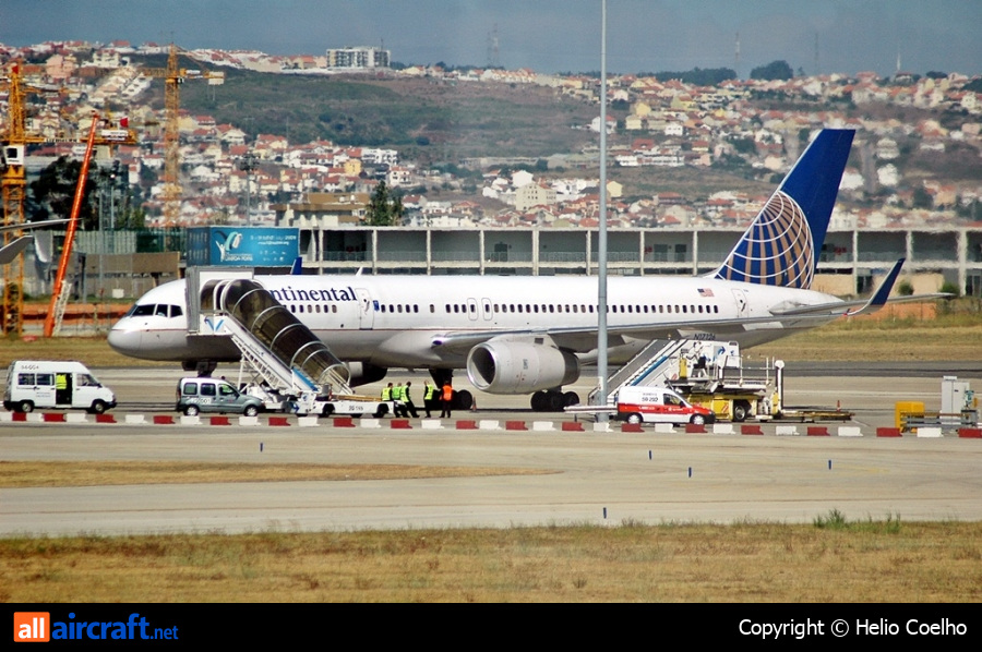 N17126 · Boeing 757-224 · (LIS / LPPT)