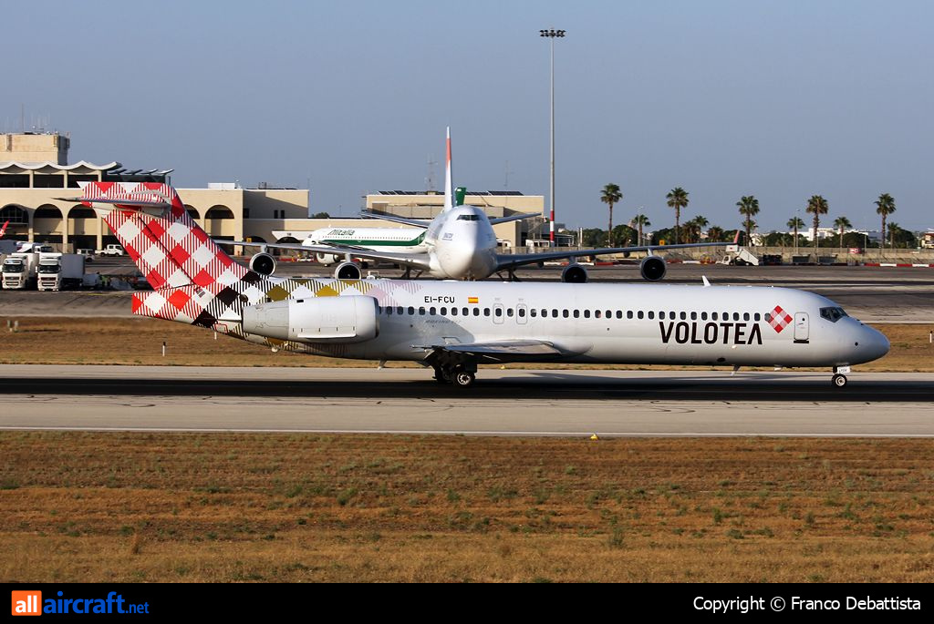 EI-FCU · Boeing 717-2BL · (MLA / LMML)