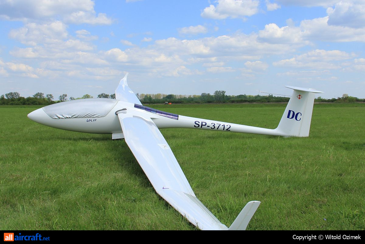 SP-3712 · Sportine Aviacija LAK-19 · (EPST)