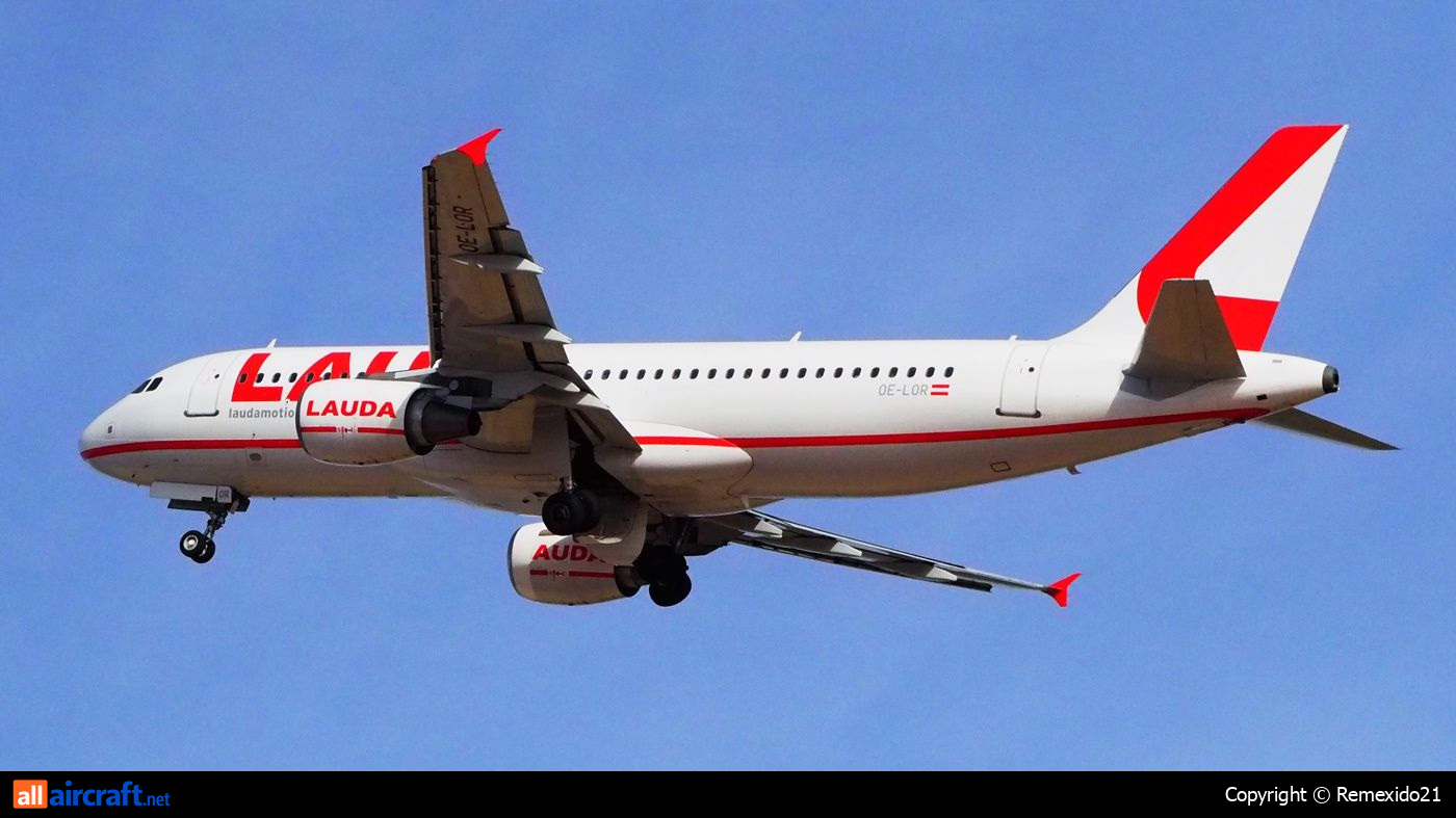 OE-LOR · Airbus A320-214 · (FAO / LPFR)