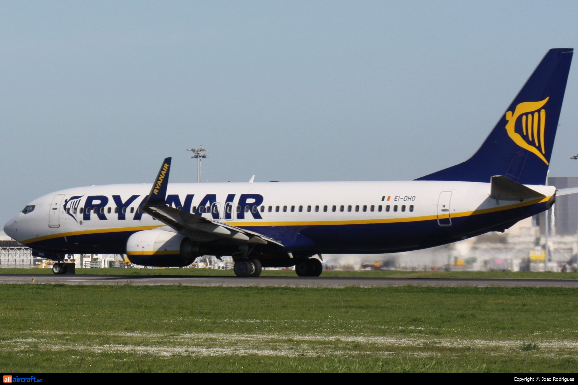 EI-DHO · Boeing 737-8AS(WL) · (LIS / LPPT)