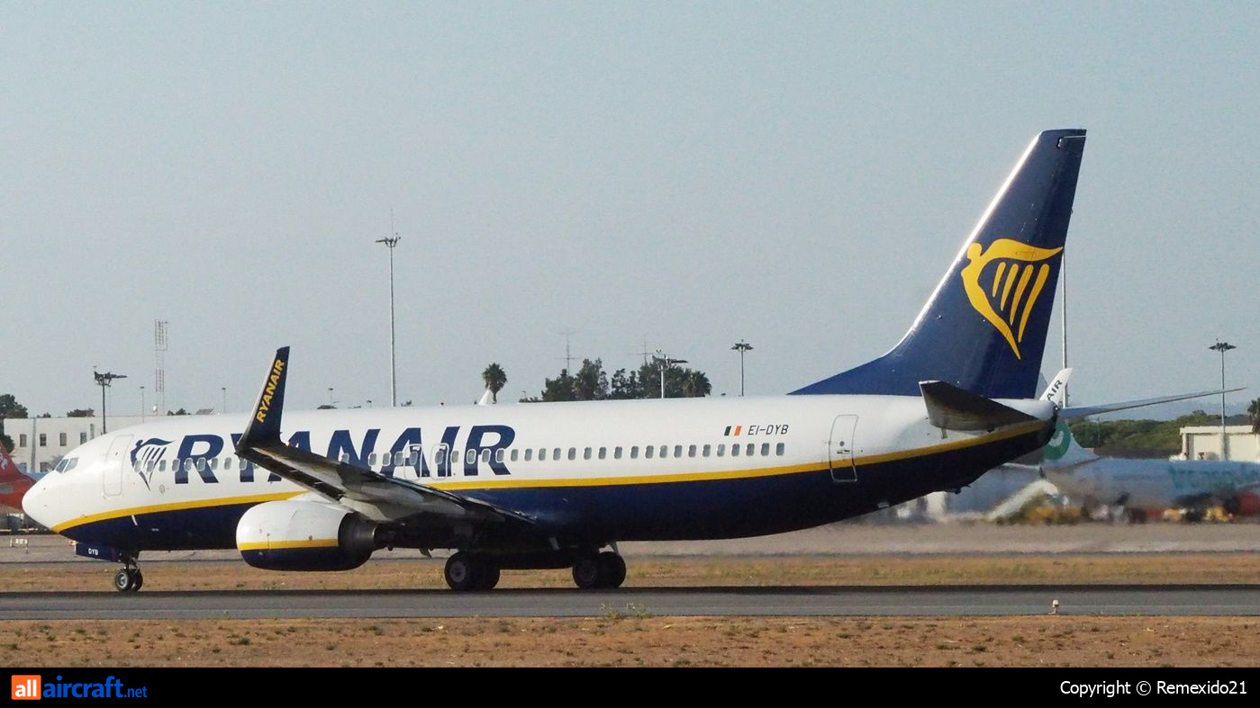 EI-DYB · Boeing 737-8AS(WL) · (FAO / LPFR)