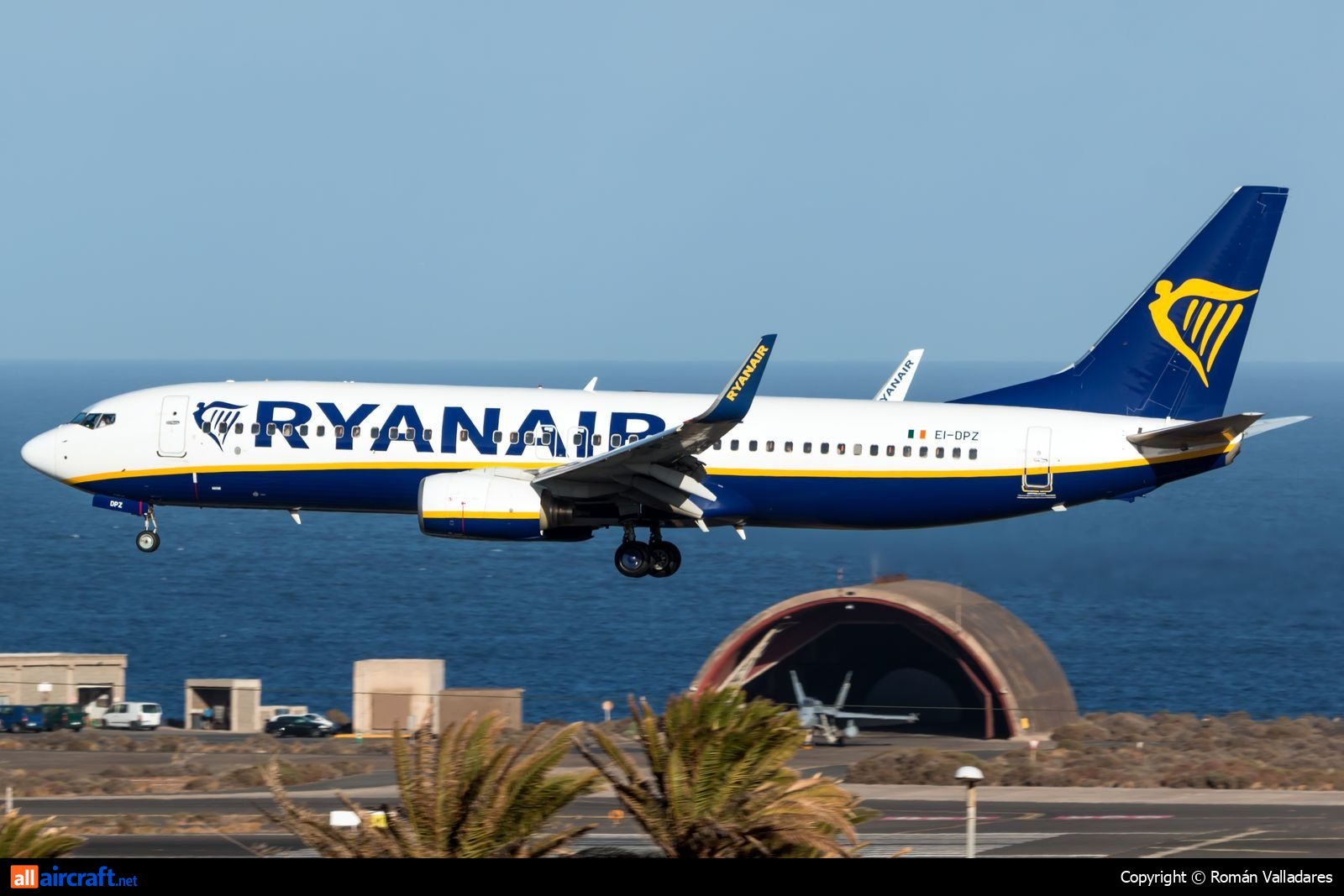 EI-DPZ · Boeing 737-8AS WL · (LPA / GCLP)