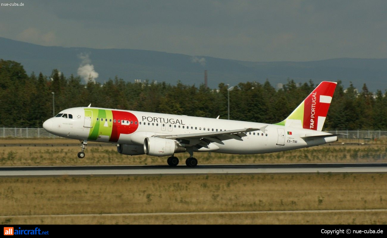 CS-TNI · Airbus A320-214 · (FRA / EDDF)
