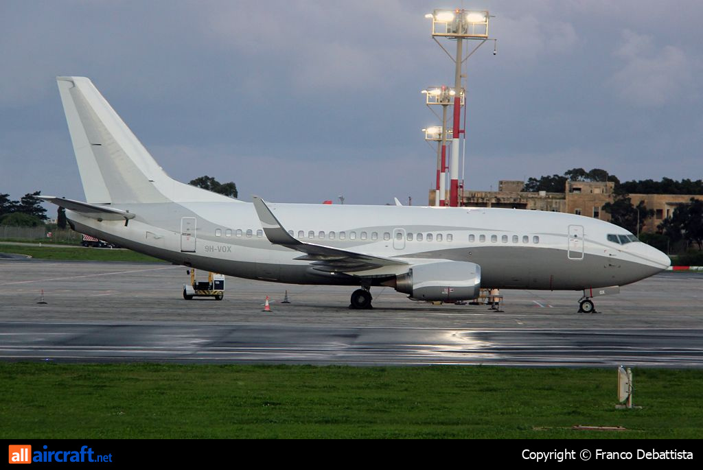 9H-VOX · Boeing 737-548(WL) · (MLA / LMML)