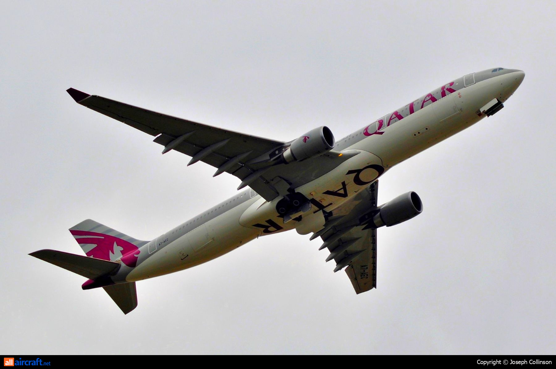 A7-AEC · Airbus A330-302 · (LHR / EGLL)