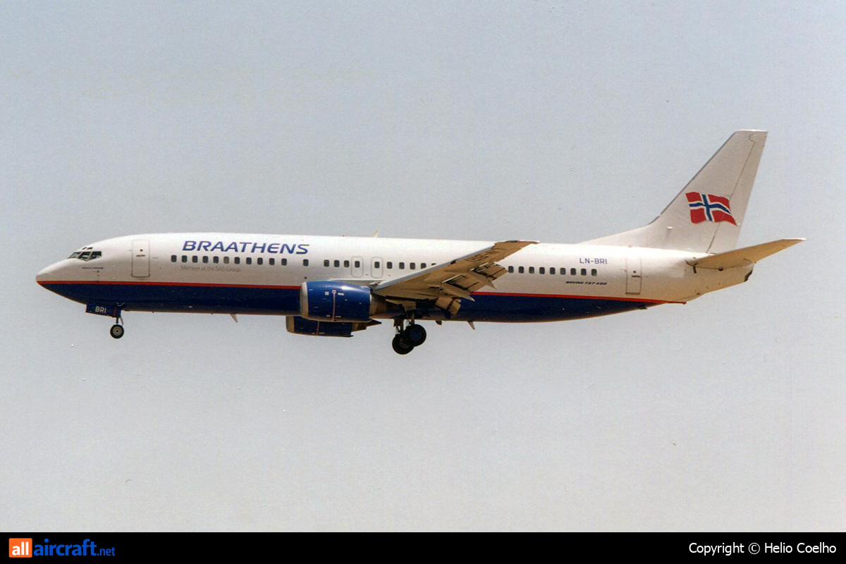 LN-BRI · Boeing 737-405 · (LIS / LPPT)