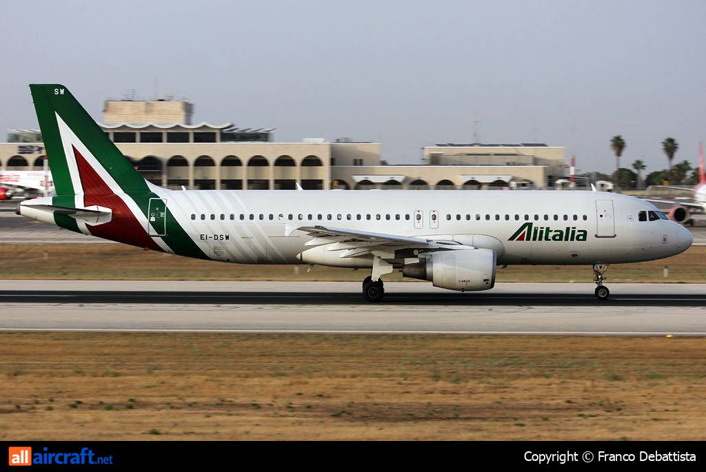 EI-DSW · Airbus A320-216 · (MLA / LMML)