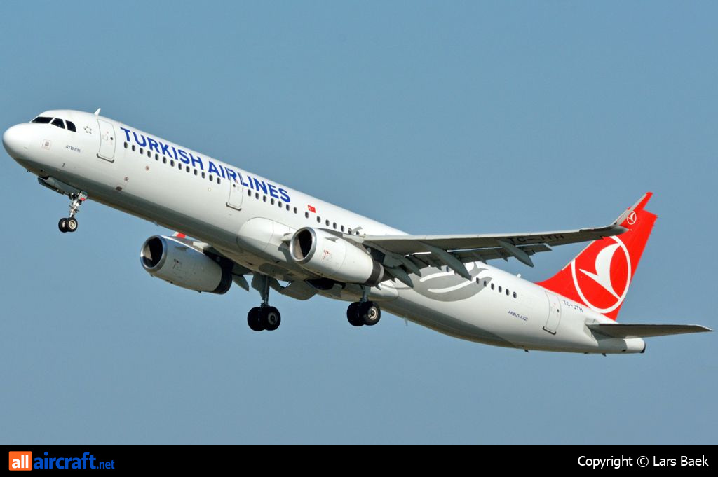 TC-JTH · Airbus A321-231(WL) · (CPH / EKCH)