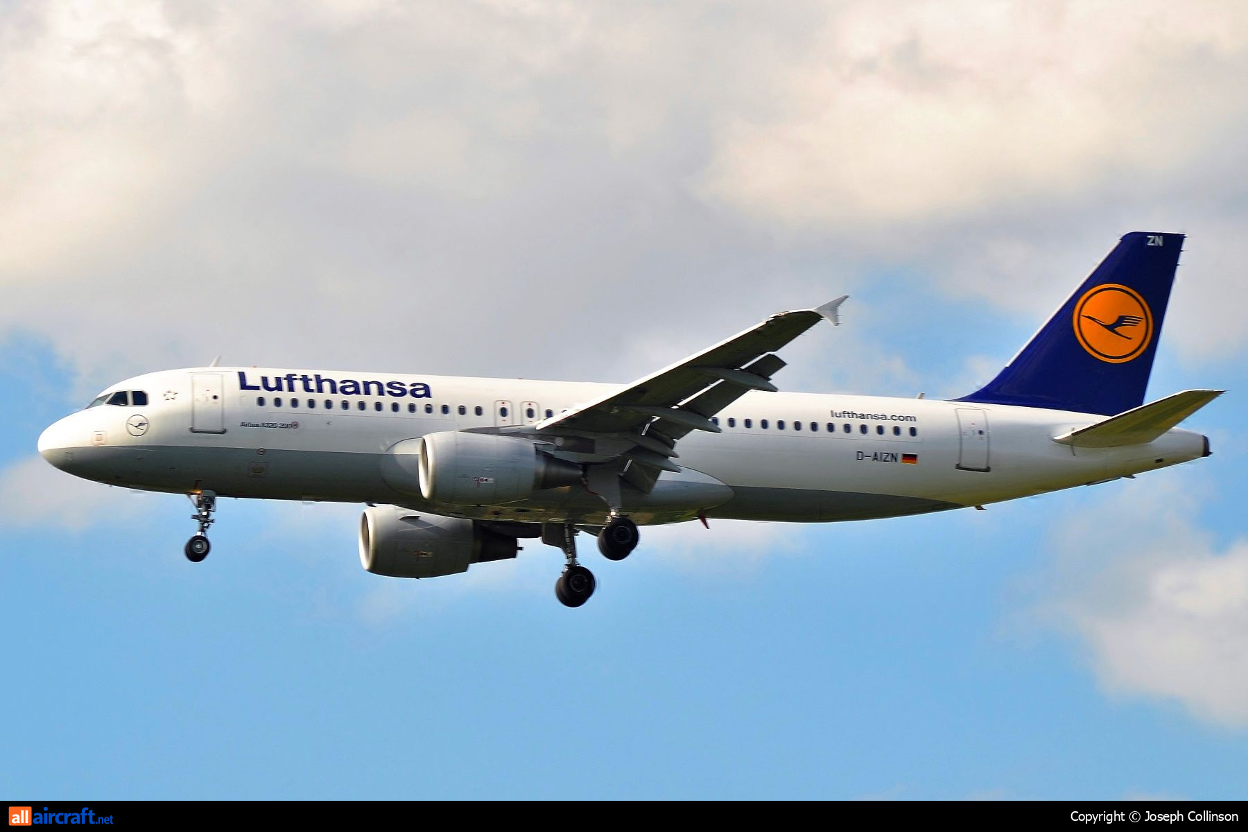 D-AIZN · Airbus A320-214 · (LHR / EGLL)