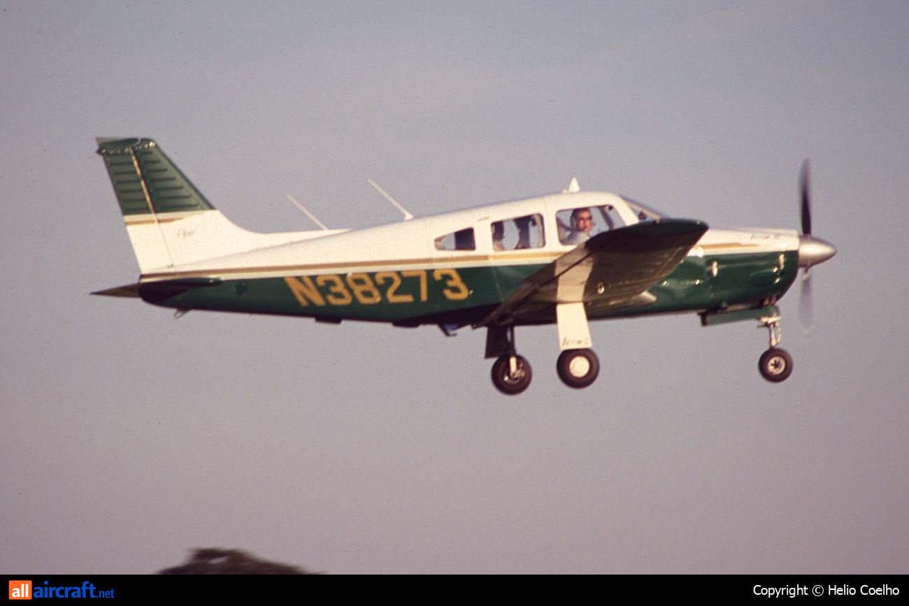 N38273 · Piper PA-28R-201 · (EGTH)