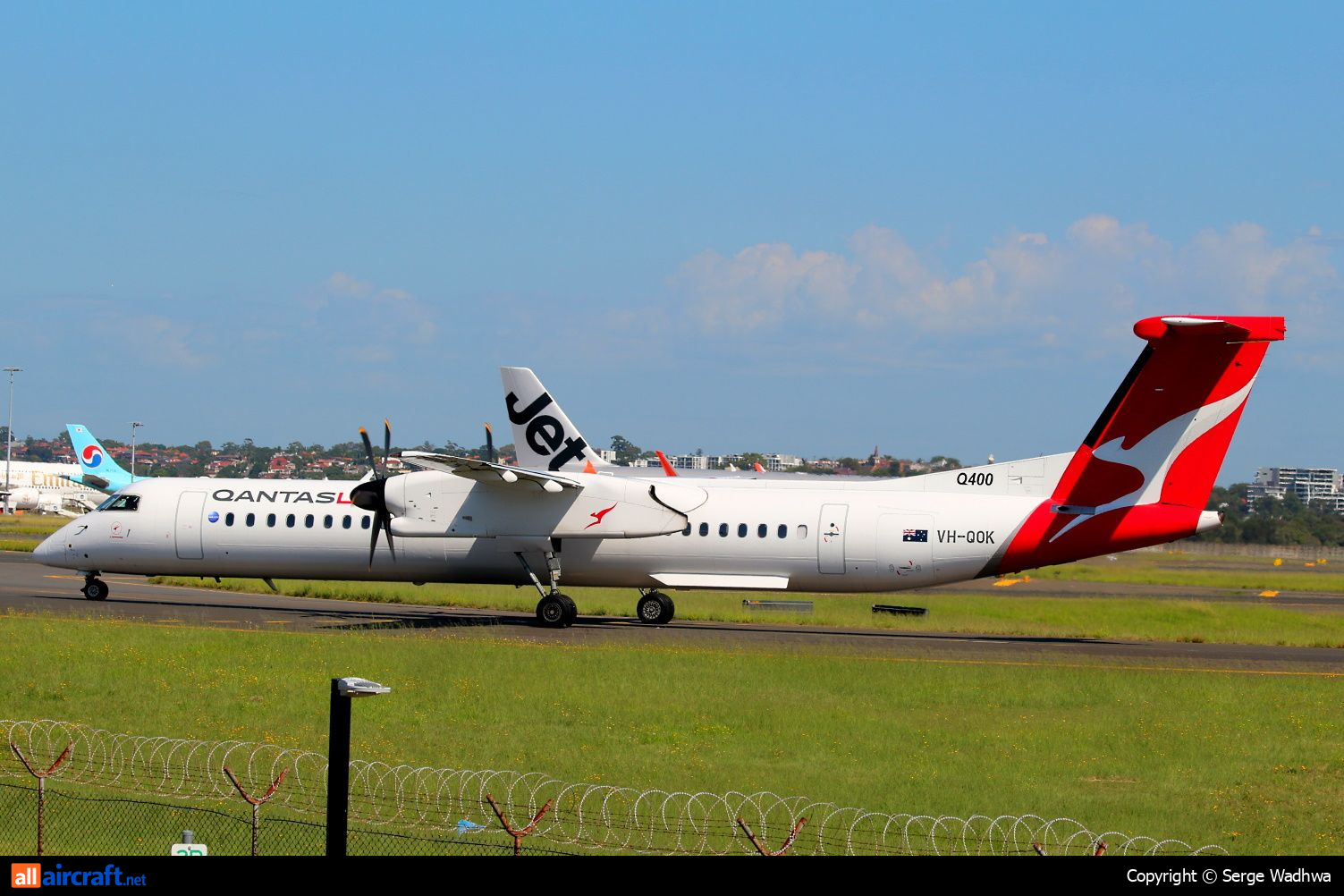 VH-QOK · Bombardier Dash 8-Q402 · (SYD / YSSY)
