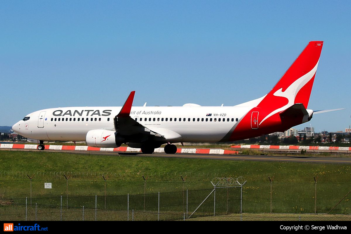 VH-VZD · Boeing 737-838(WL) · (SYD / YSSY)
