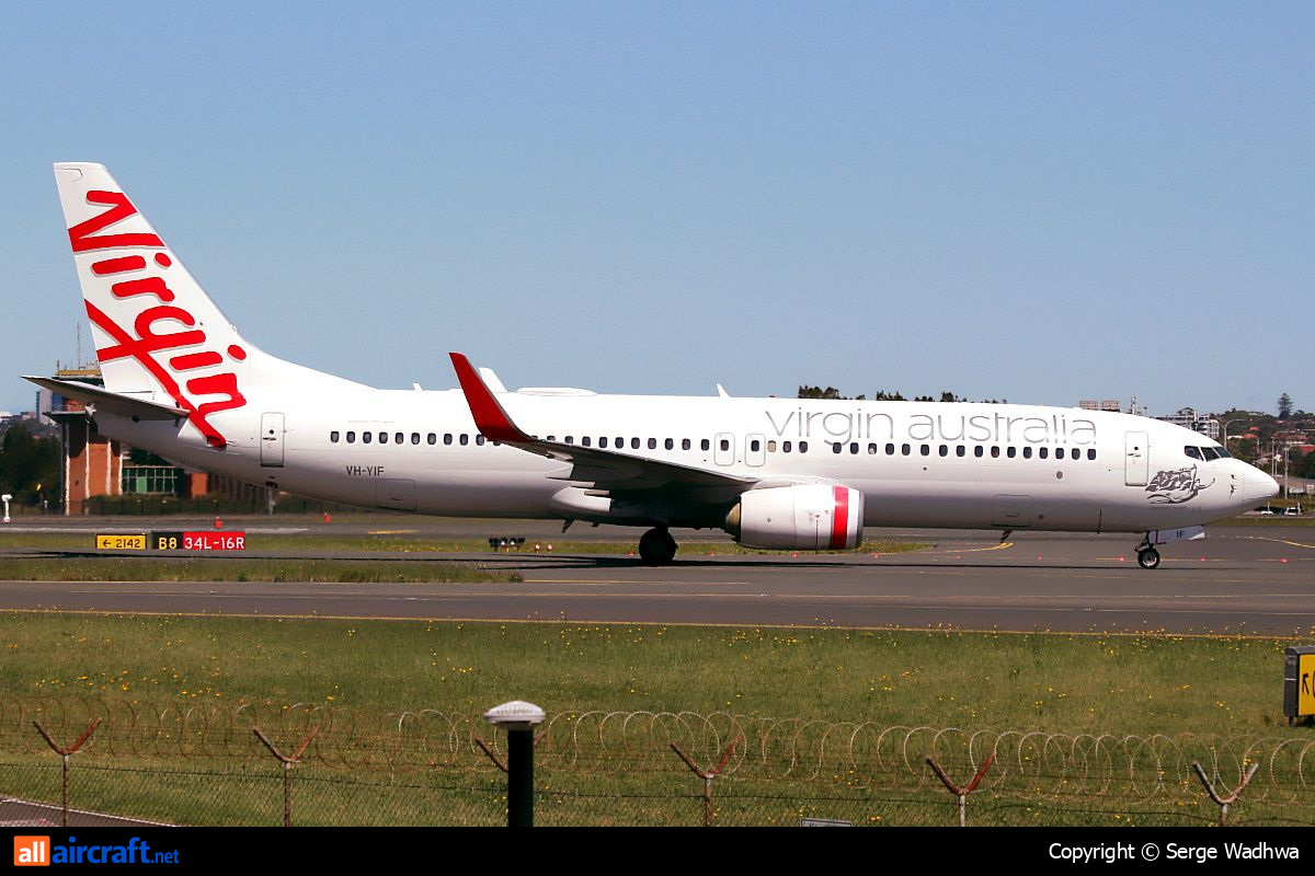 VH-YIF · Boeing 737-8FE(WL) · (SYD / YSSY)