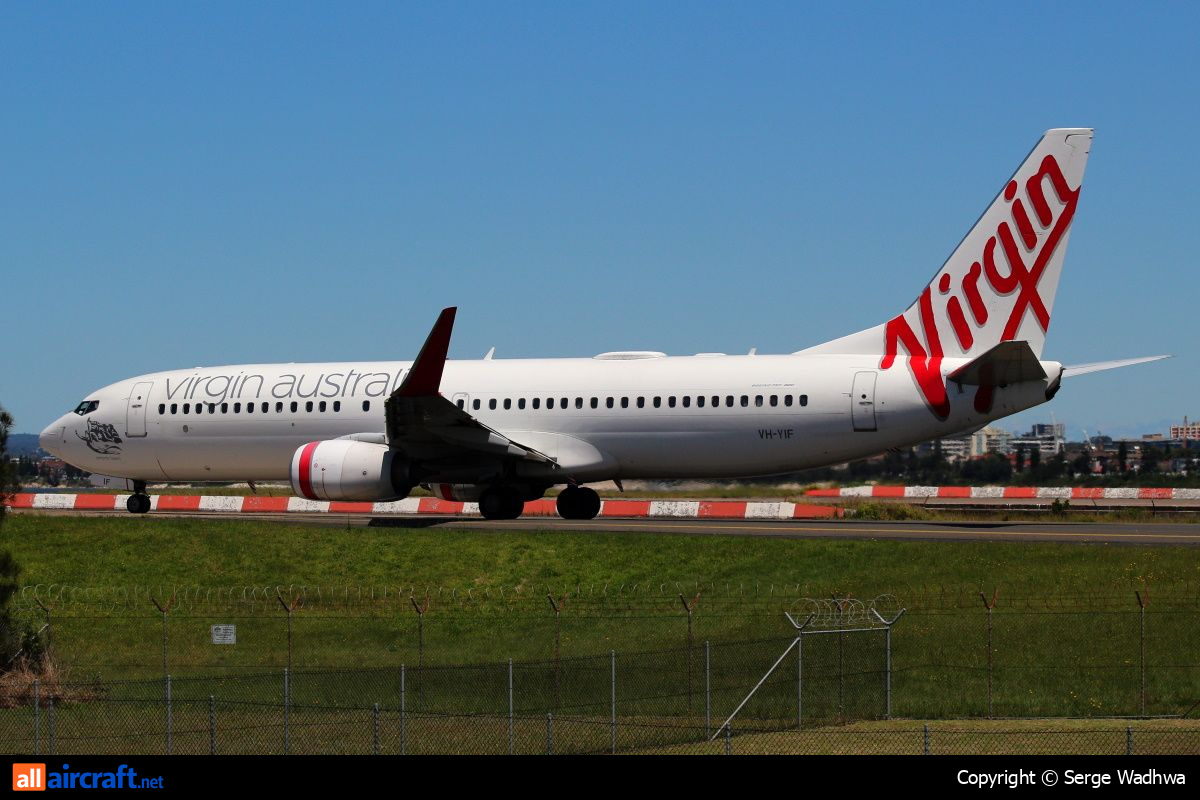 VH-YIF · Boeing 737-8FE(WL) · (SYD / YSSY)
