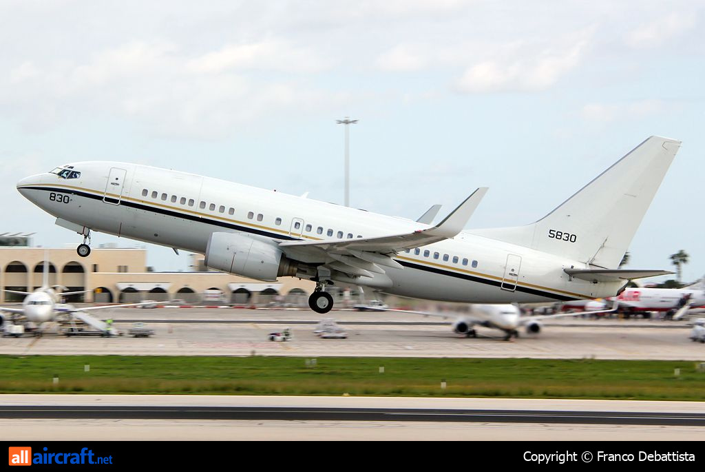 165830 · Boeing C-40A Clipper · (MLA / LMML)