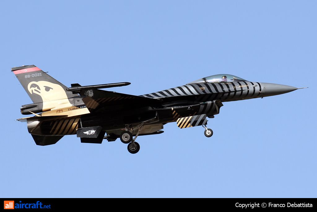 88-0021 · General Dynamics F-16C Fighting Falcon · (MLA / LMML)