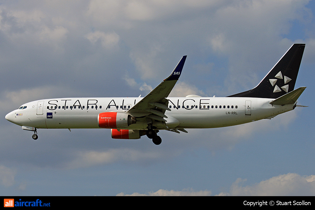 LN-RRL · Boeing 737-883(WL) · (LHR / EGLL)