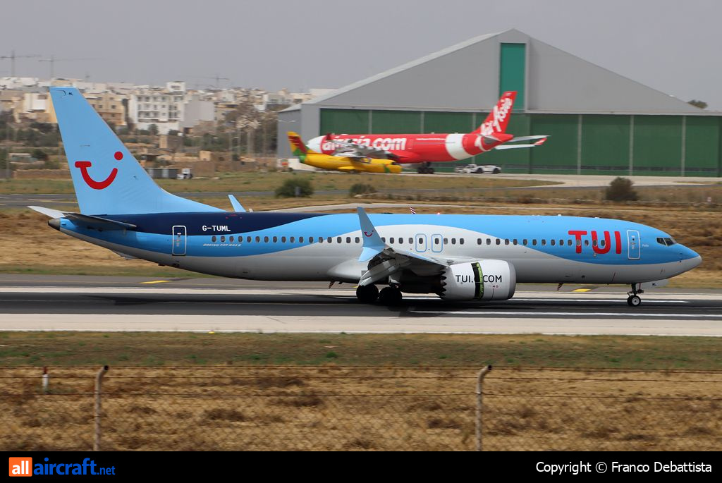 G-TUML · Boeing 737-8 MAX · (MLA / LMML)