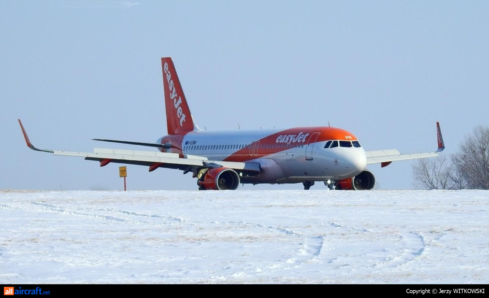 G-EZRY · Airbus A320-214(WL) · (RZE / EPRZ)