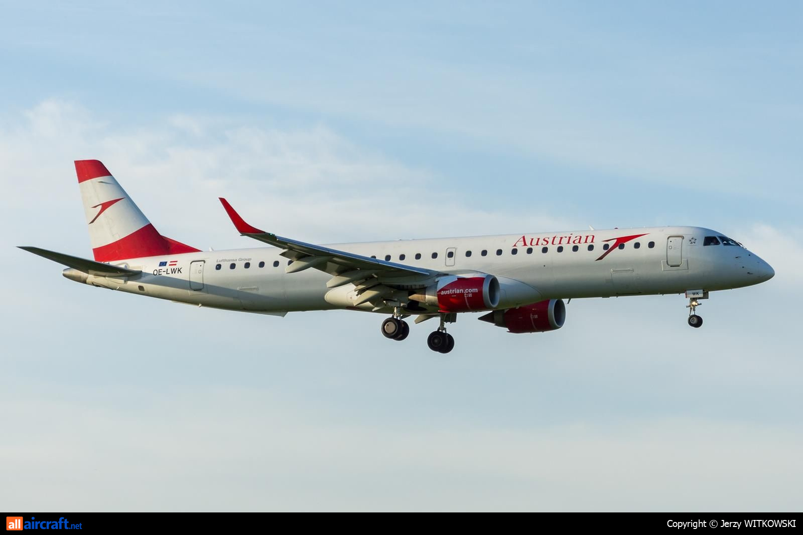 OE-LWK · Embraer ERJ-190-200LR · (WAW / EPWA)