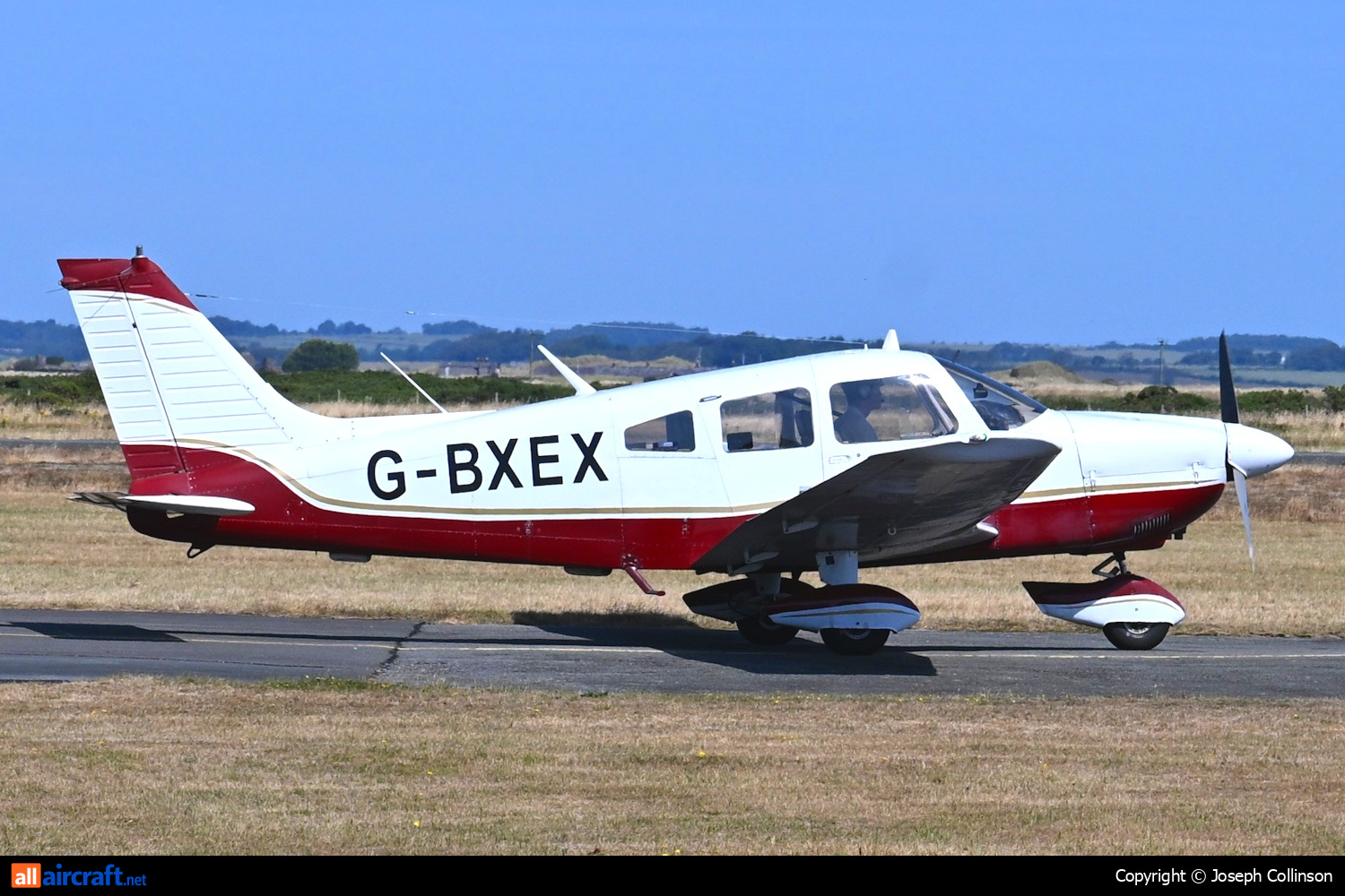 G-BXEX · Piper PA-28-181 Cherokee Archer II · EGCK