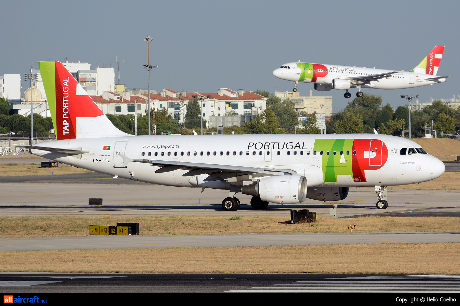 CS-TTL · Airbus A319-111 · (LIS / LPPT)