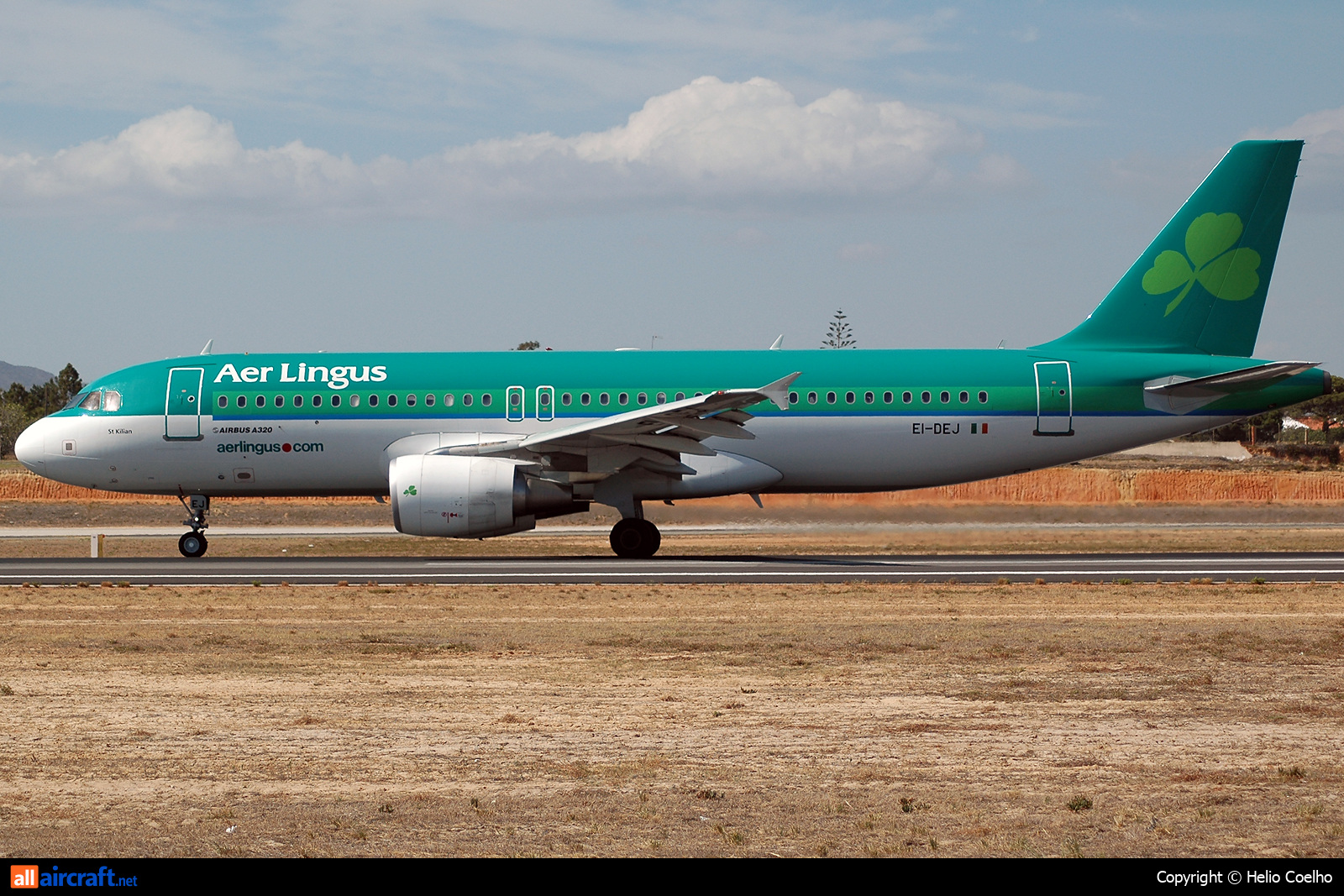 EI-DEJ · Airbus A320-214 · (FAO / LPFR)